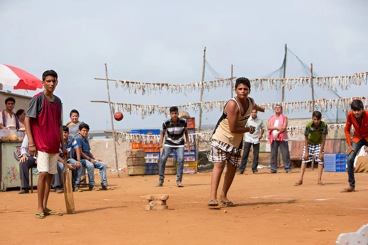 https://www.istockphoto.com/photo/playing-cricket-in-the-street-mumbai-india-gm656892208-120054293